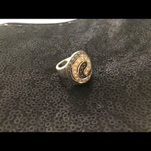 Costume jewelry Ring